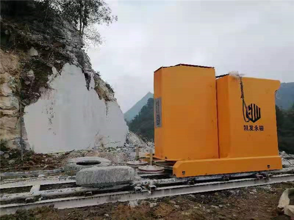 永磁绳锯机实景